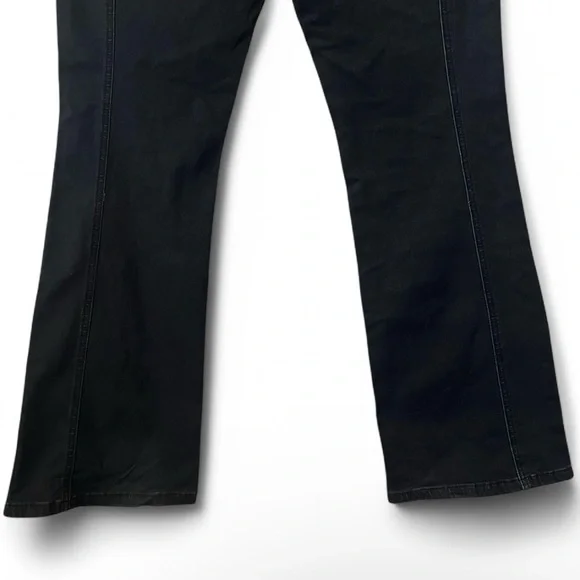 BDG Urban Outfitters Y2K Belted Flare Low Rise Jean Dark Wash Size 33 Black Slim - Picture 12 of 16